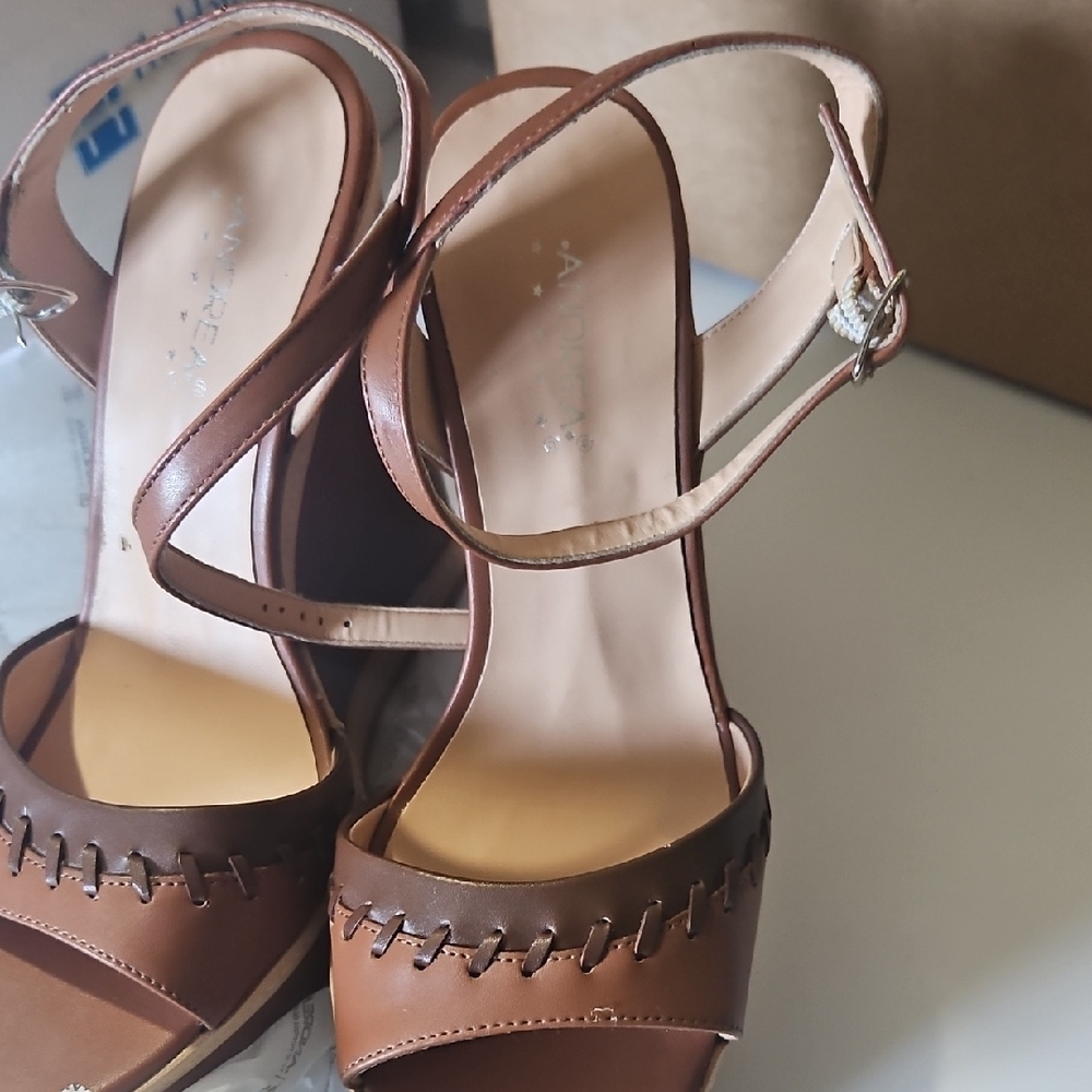 ANDREA FENZI Tan Leather Wedge Sandals - Picture 4 of 9